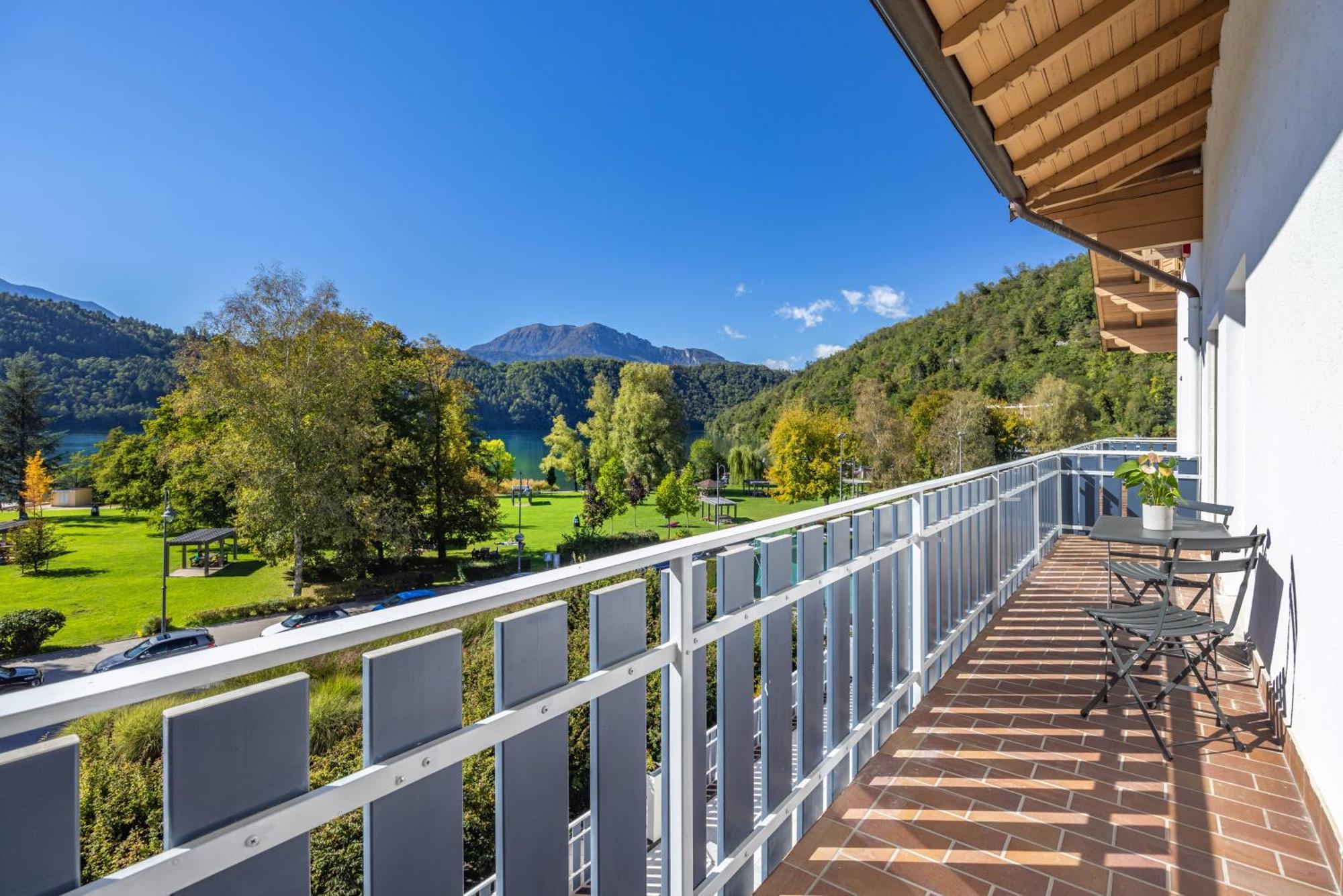 Hotel Al Sorriso Greenpark & Wellness Levico Terme Camera foto