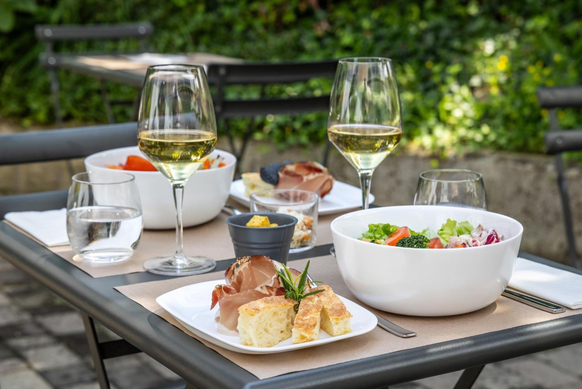 Hotel Al Sorriso Greenpark & Wellness Levico Terme Esterno foto
