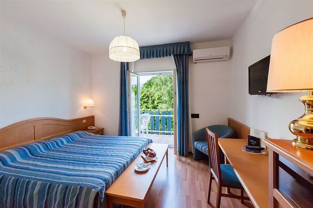 Hotel Al Sorriso Greenpark & Wellness Levico Terme Esterno foto