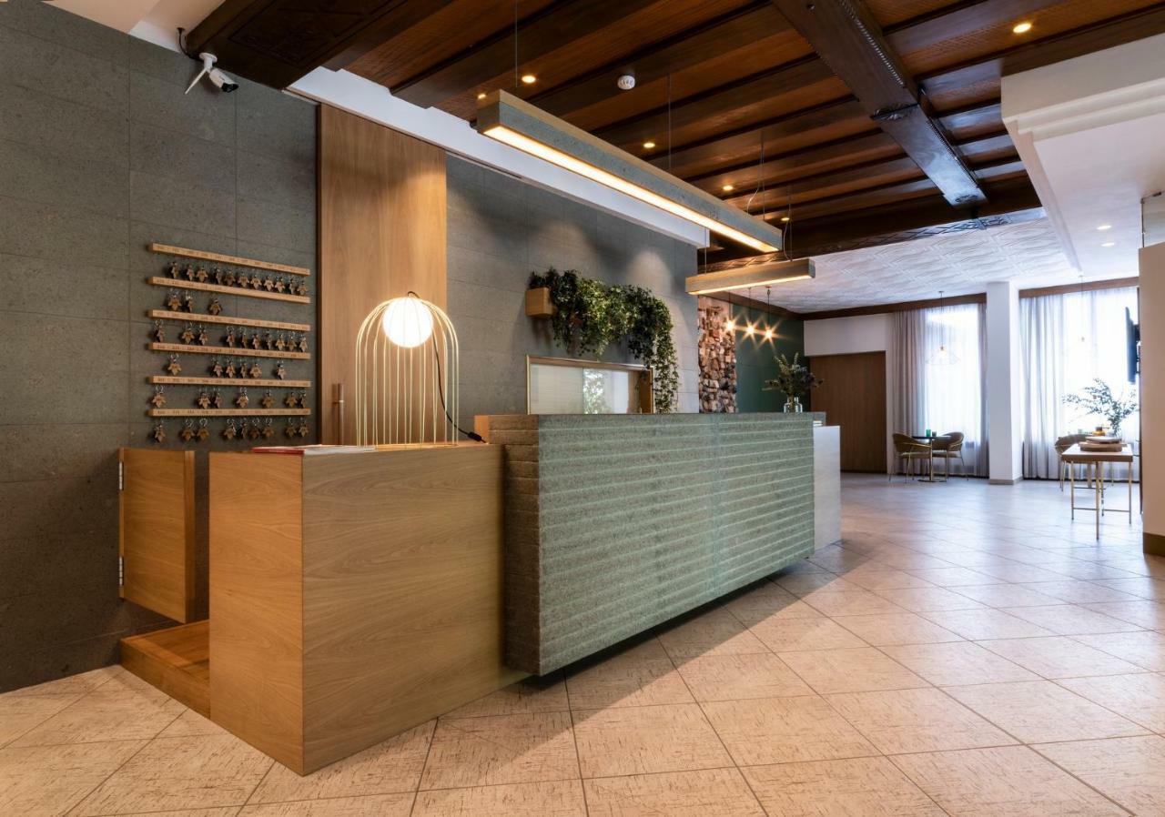 Hotel Al Sorriso Greenpark & Wellness Levico Terme Esterno foto