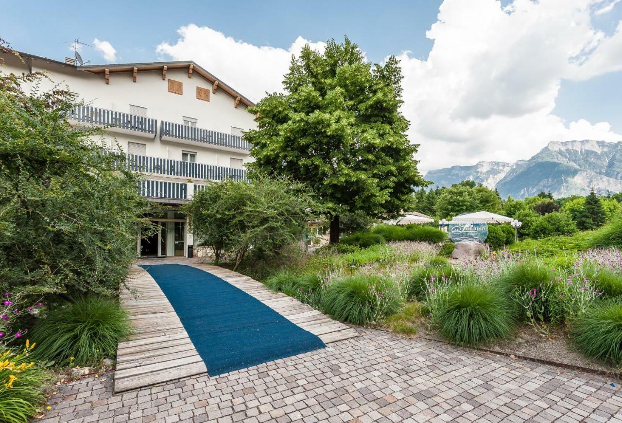 Hotel Al Sorriso Greenpark & Wellness Levico Terme Esterno foto